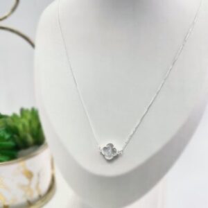 Colar trevo (pérolado)