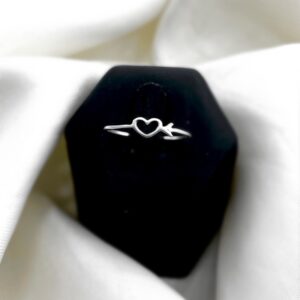 Anel coração com flecha