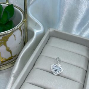 Berloque coração cravejado tiffany